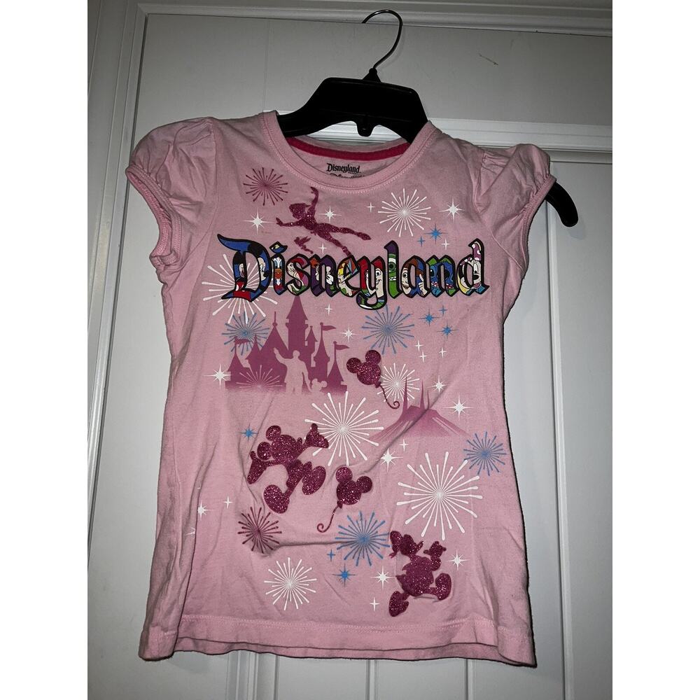 Disney parks disneyland pink short sleeved graphic tee peter pan castle girls LG